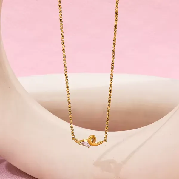 Golden_Stainless_Steel_And_Hypoallergenic_Coating_Necklace_For_Women